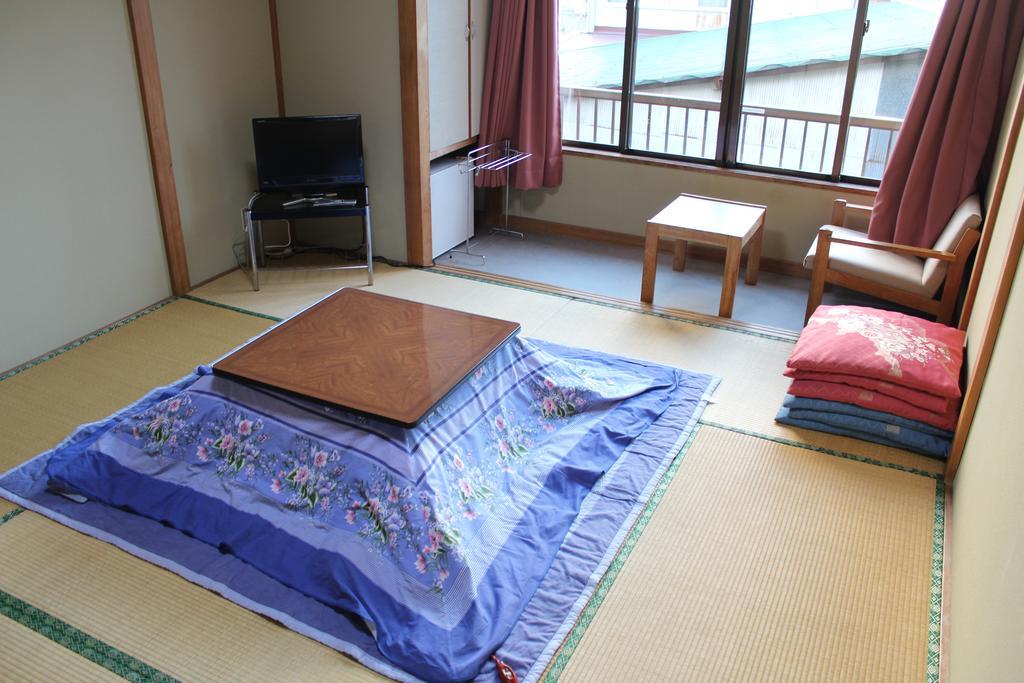 Sugakuso Hotel Yamanakako Bagian luar foto